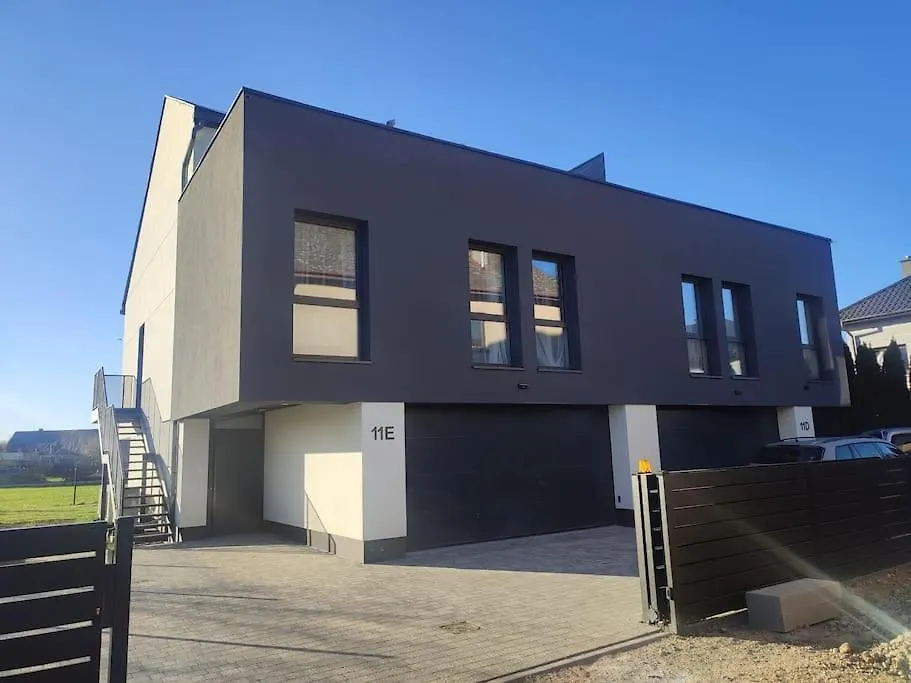 Przestronny Apartament, Ogrodek, Bezplatne Miejsca Postojowe W Garazu, Awg Apartments 0*, Kraków Polska