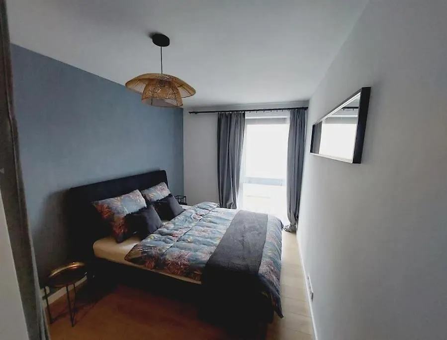 Przestronny Apartament, Ogrodek, Bezplatne Miejsca Postojowe W Garazu, Awg Apartments  Kraków